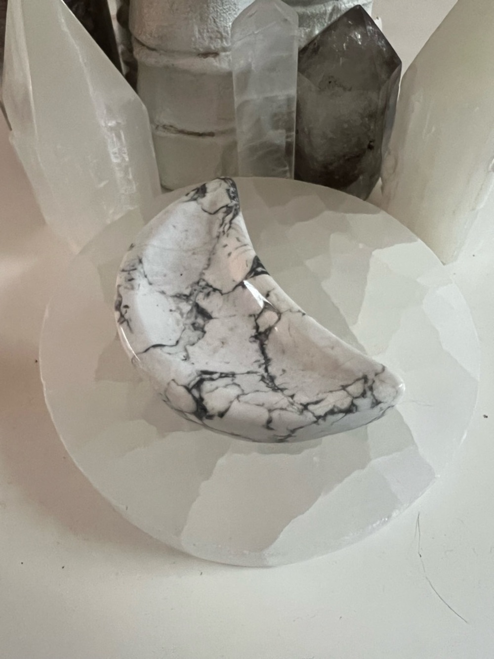 Howlite Crescent Moon Dish